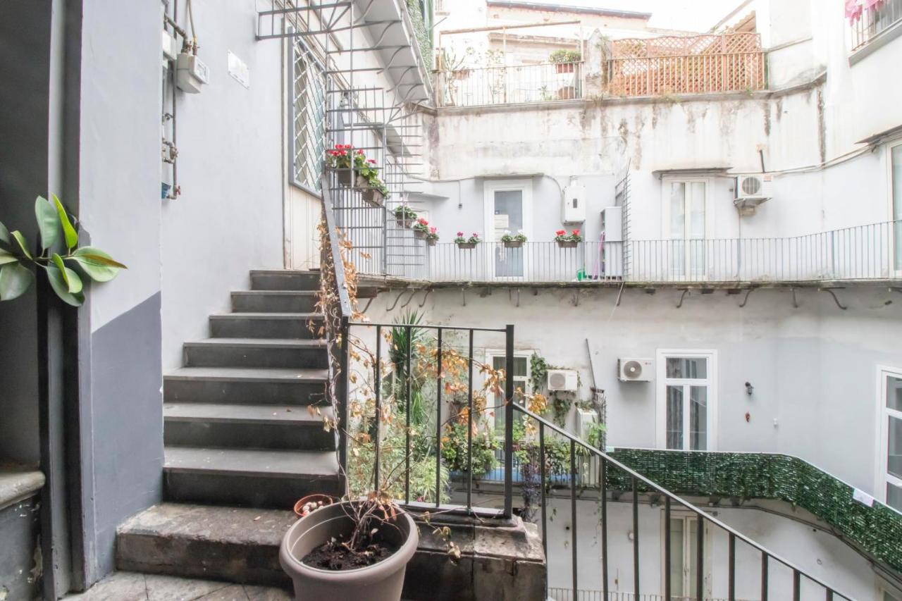 A I R Sant'Anna Bed & Breakfast Napoli Eksteriør bilde
